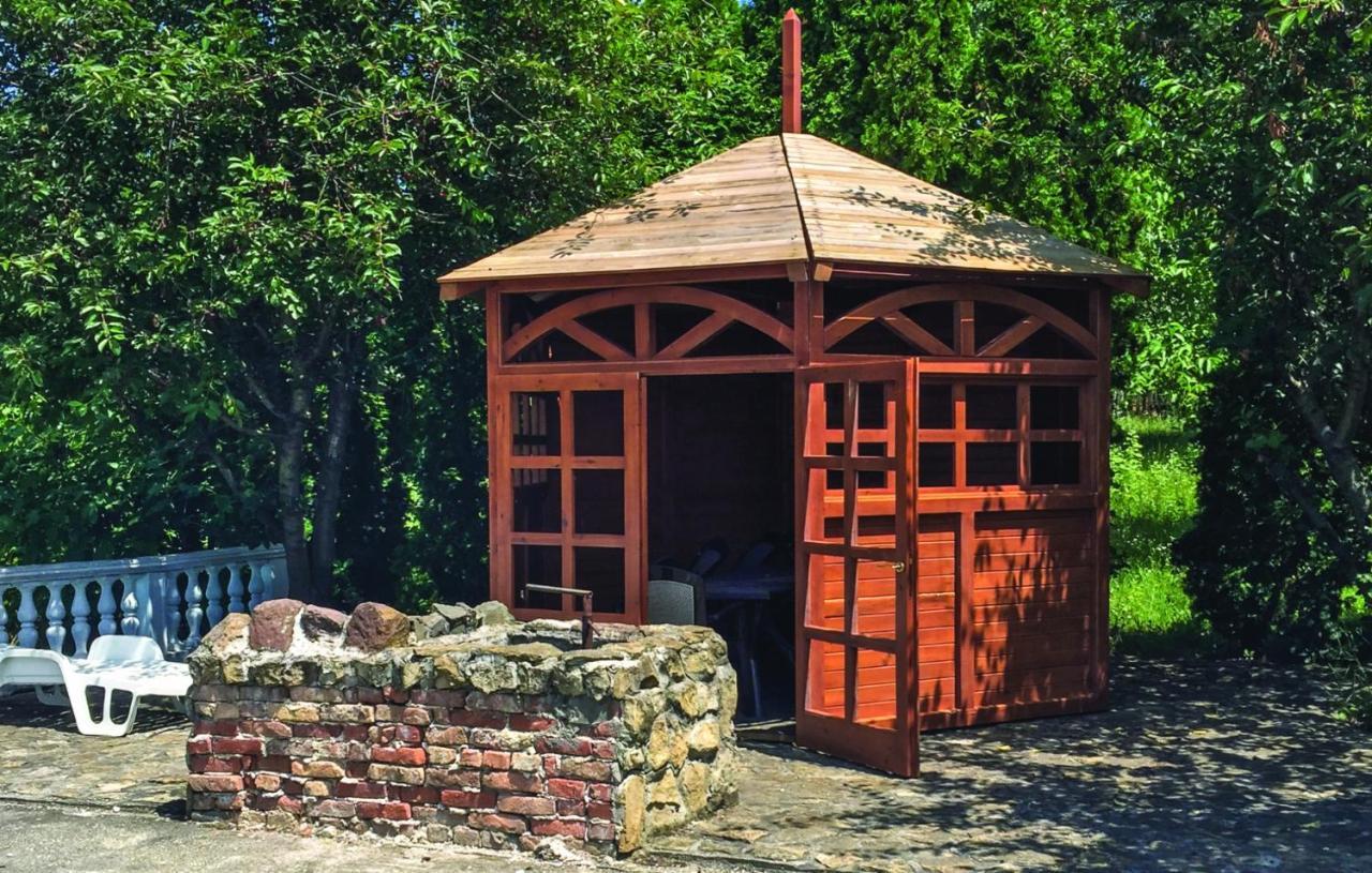 Landhaus Toereki Mit Pool Siofok Bagian luar foto
